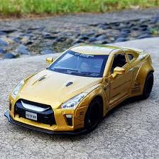 Nissan GT-R R35 – 1:32 Die-Cast Model