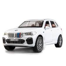 BMW X7 – 1:24 SUV Die-Cast Model