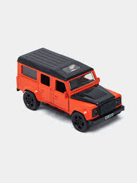 Land Rover Defender 110 – 1:32 Die-Cast Model (Off-Road SUV)