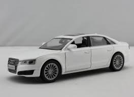 Audi A8 1:24 Die-Cast Scale Model