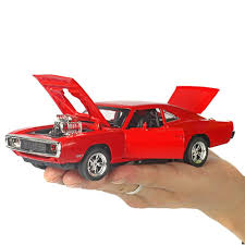 Dodge Charger R/T – 1:32 Die-Cast Model Car
