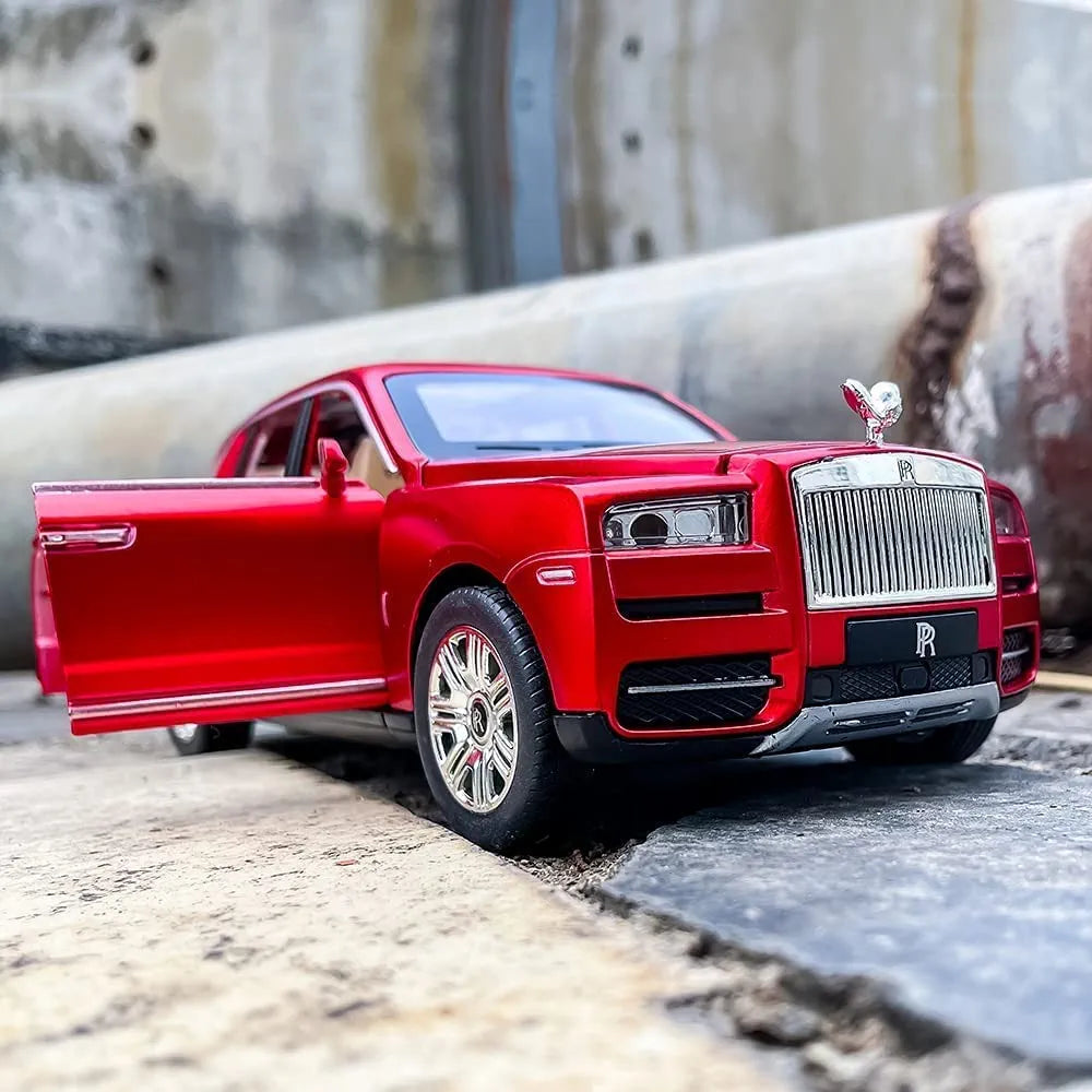 Rolls Royce Cullinan 1:24 Die-Cast Scale Model