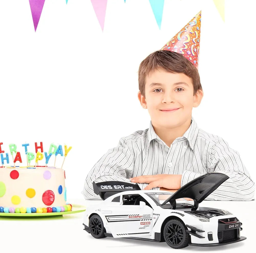 Nissan GT-R (R35) Die-Cast – 1:24 Sports Car Model