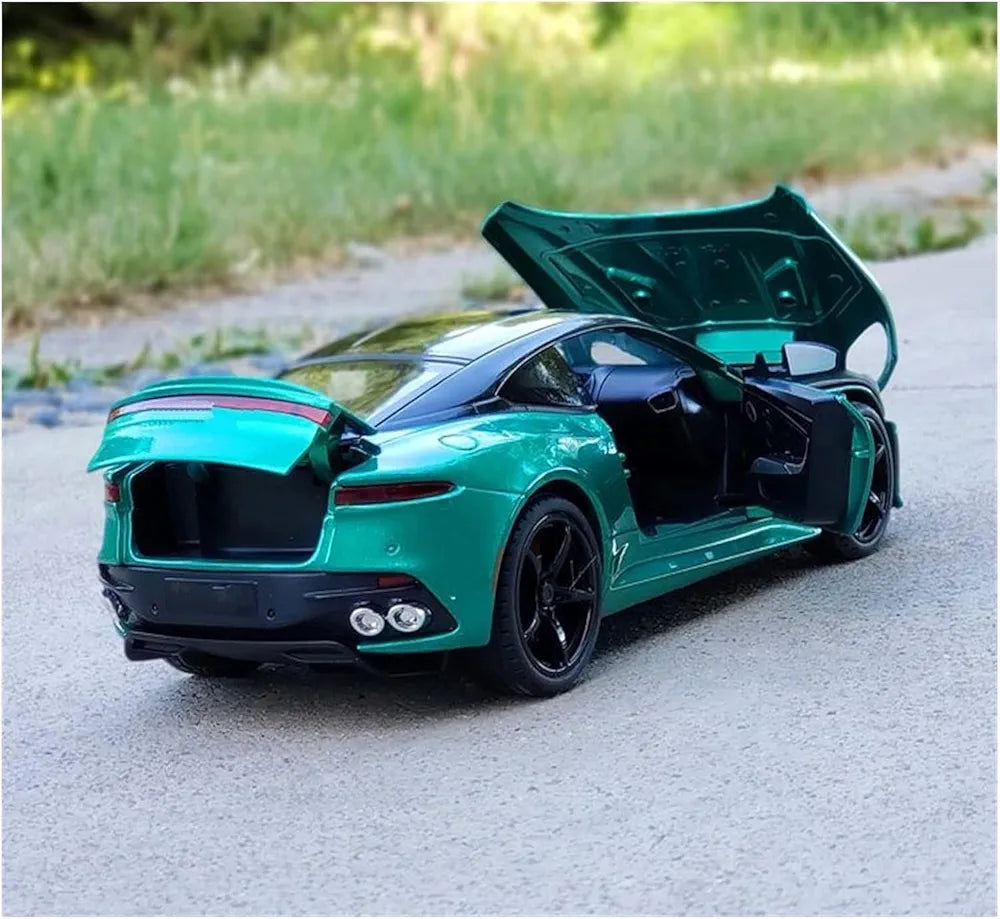 Aston Martin DBS – 1:32 Die-Cast Model Car