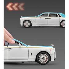 Rolls Royce Phantom – 1:24 Die-Cast Model Car