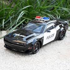 Dodge Challenger SRT Hellcat Police Car 1:24 Die-Cast Model