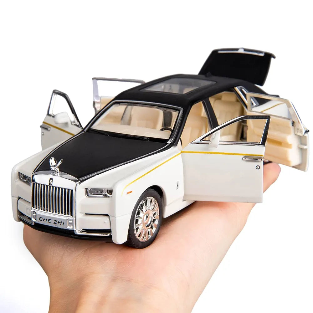 Rolls-Royce Phantom 1:32 Die-Cast Scale Model